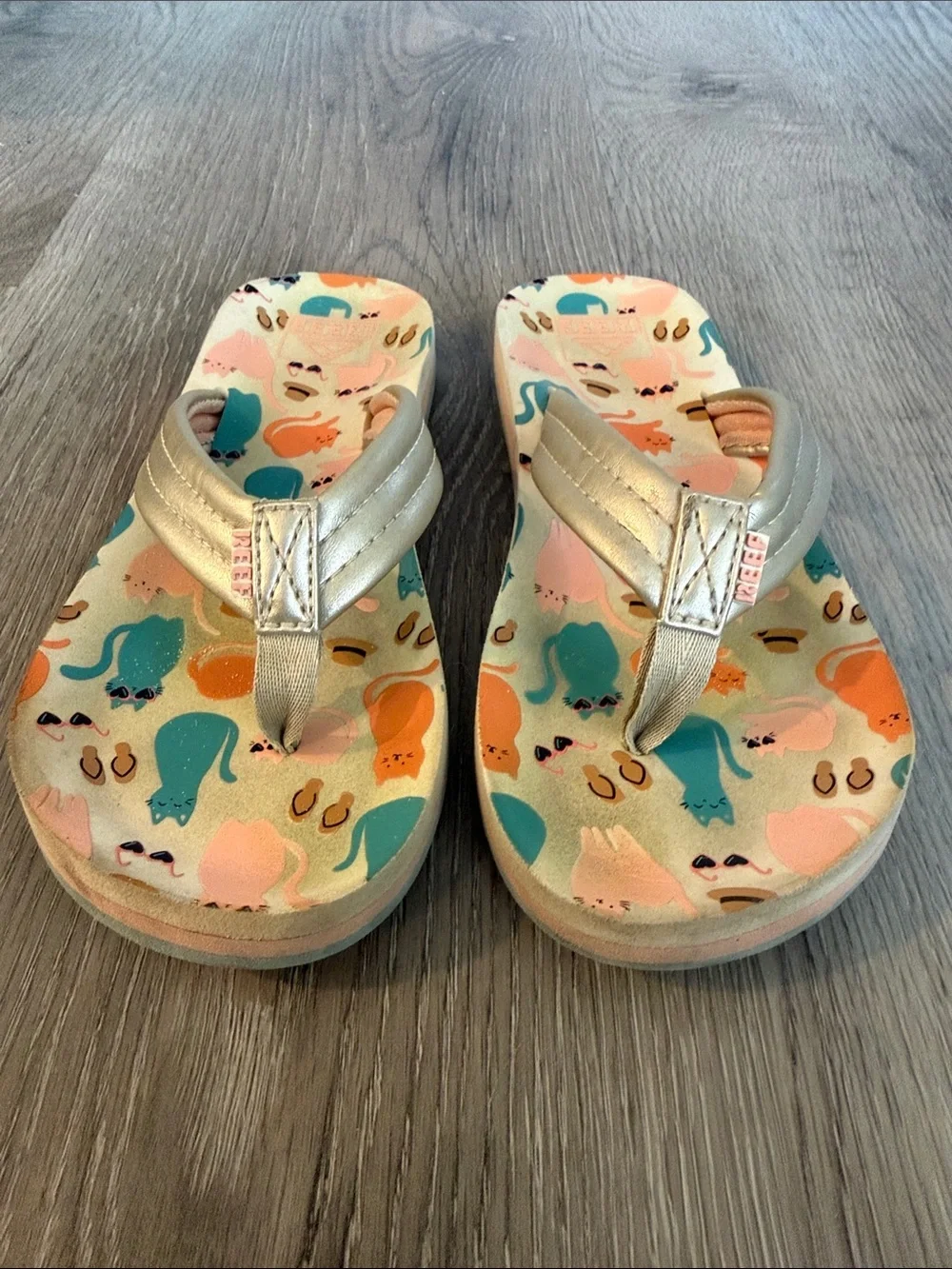 Reef Kids Cat Pattern Flip Flops Sandals Shoes